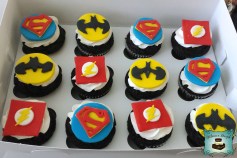 cupcakes superheros samuel logo